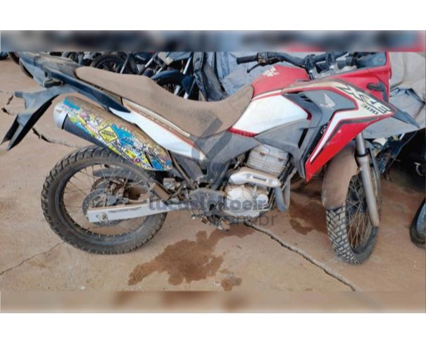 Foto de CURVELO/MG - CIRCULÁVEL -HONDA XRE 300 ABS - 2020/2020