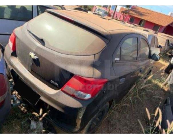 Foto de COROMANDEL/MG - CIRCULÁVEL - CHEVROLET ONIX 1.0MT LS - 2016/2016