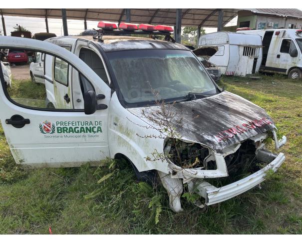 Foto de BRAGANÇA/PA - Especial Caminhonete Fiat Doblo Ambulância, 2016/2016, FLEX 