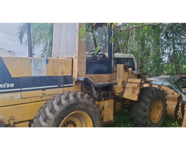 Foto de PORTO AMAZONAS/PR - Pá Carregadeira Komatsu, modelo WA200