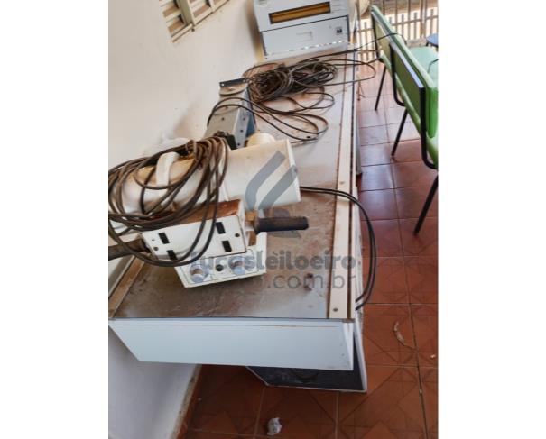Foto de VIRGEM DA LAPA/MG - Equipamento tipo Sucata Aparelho de RX, Monitor, processadora, maca e panca