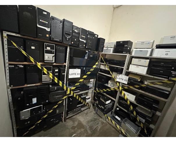 Foto de AMARGOSA/BA - Sucatas de equipamentos de informática inservivéis