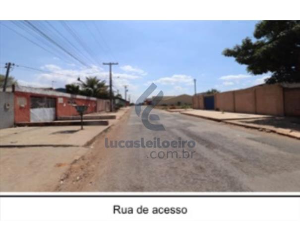 Foto de LUZIÂNIA/GO - CASA 02 DO CONDOMÍNIO SILVA I DO LOTEAMENTO PARQUE ESTRELA D'ALVA III