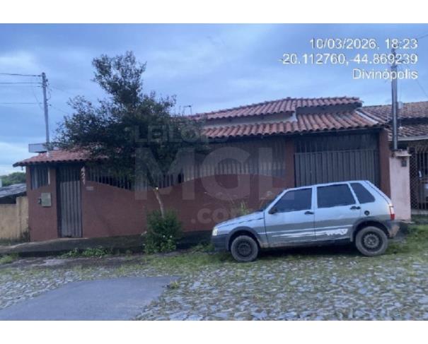 Foto de DIVINÓPOLIS/MG — Casa com 3 quartos na Vila Romana