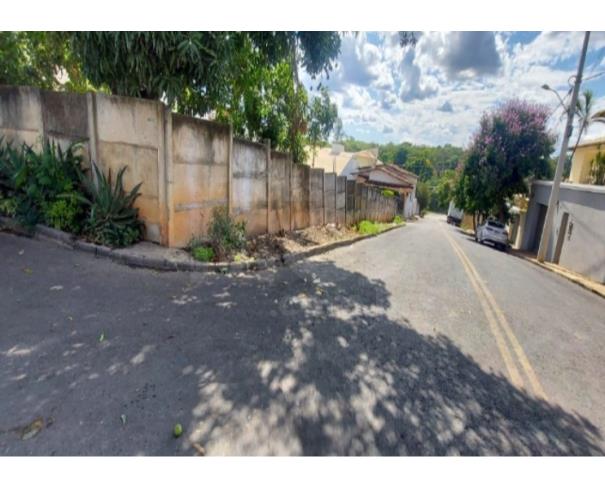Foto de CURVELO/MG- LOTE COM ÁREA TOTAL DE 573,63M² 