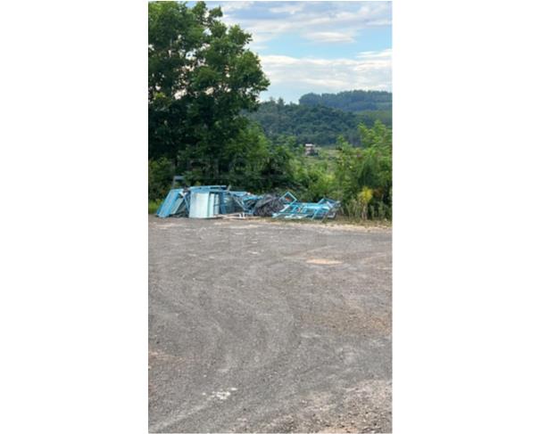 Foto de NOVA BRÉSCIA/RS - Material de demolição