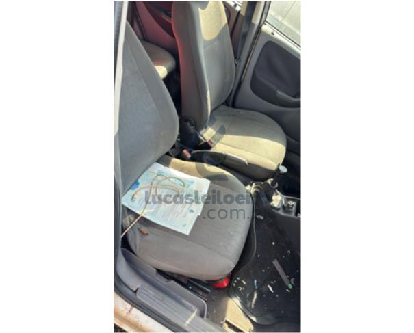 Foto de UBERLÂNDIA/MG - CIRCULÁVEL - GM CORSA SEDAN - 2003/2003