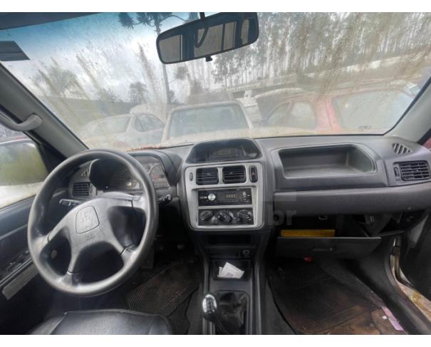 Foto de BARBACENA/MG - CIRCULÁVEL -  MMC PAJERO TR4 - 2004/2005