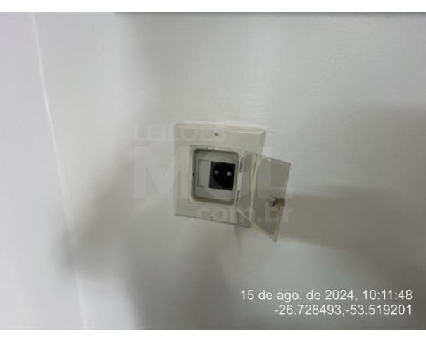 Foto de SÃO MIGUEL DO OESTE/SC - A Sala Comercial nº 201, sito no 2º andar do Edifício PORTELLA CENTER, sito na Rua 15 de Novembro, na cidade de São Miguel do Oeste, 452
