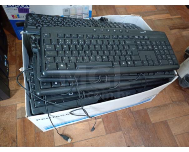 Foto de NOVA BRÉSCIA/RS - Material de informática/diversos