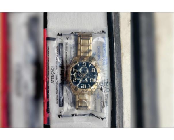 Foto de FORMIGA/MG - PULSEIRA DE OURO E RELÓGIO MARCA TEGHNOS COR DOURADA