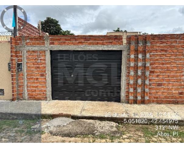 Foto de ALTOS/PI — Casa  (F8444437798217)
