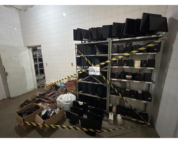 Foto de AMARGOSA/BA - Sucatas de equipamentos de informática inservivéis