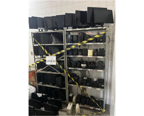 Foto de AMARGOSA/BA - Sucatas de equipamentos de informática inservivéis