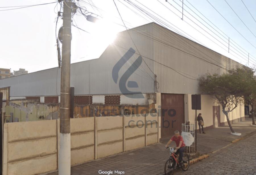 São lourenço/mg - galpão com área construída de 808,20m² no centro. |