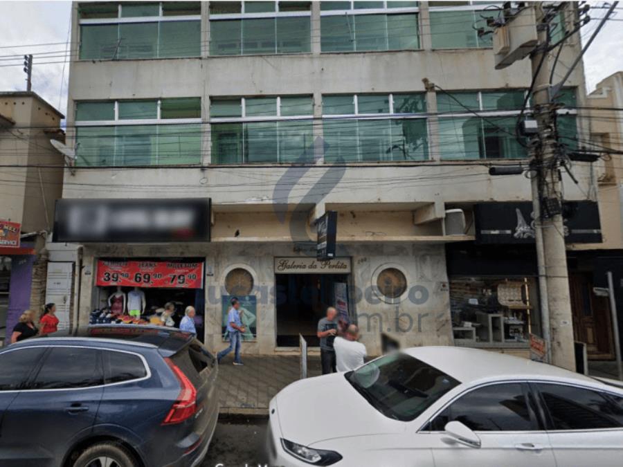 Alfenas/mg - [fração ideal de 33,33% sobre] apartamento área total de 390m² no centro. |