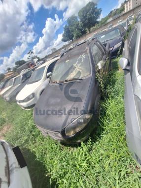 ITAÚNA/MG - CIRCULÁVEL - FIAT STRADA SPORTING CE - 2011/2011